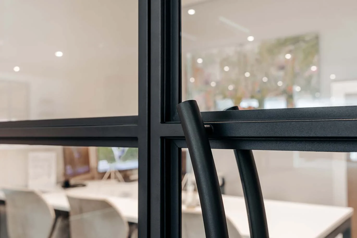 Stalen ronde handgreep met overstek