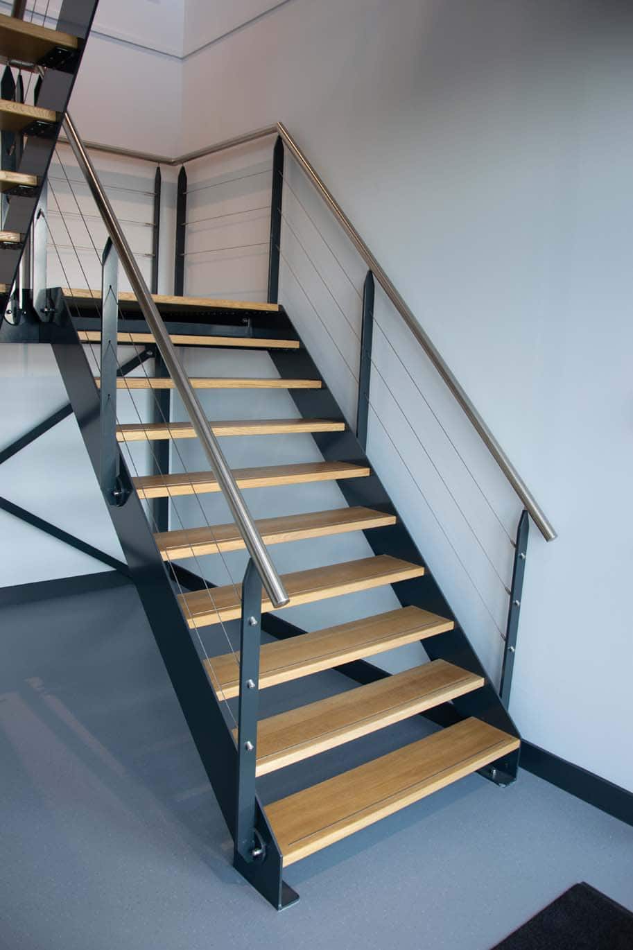 Stalen trappen met RVS Cothen