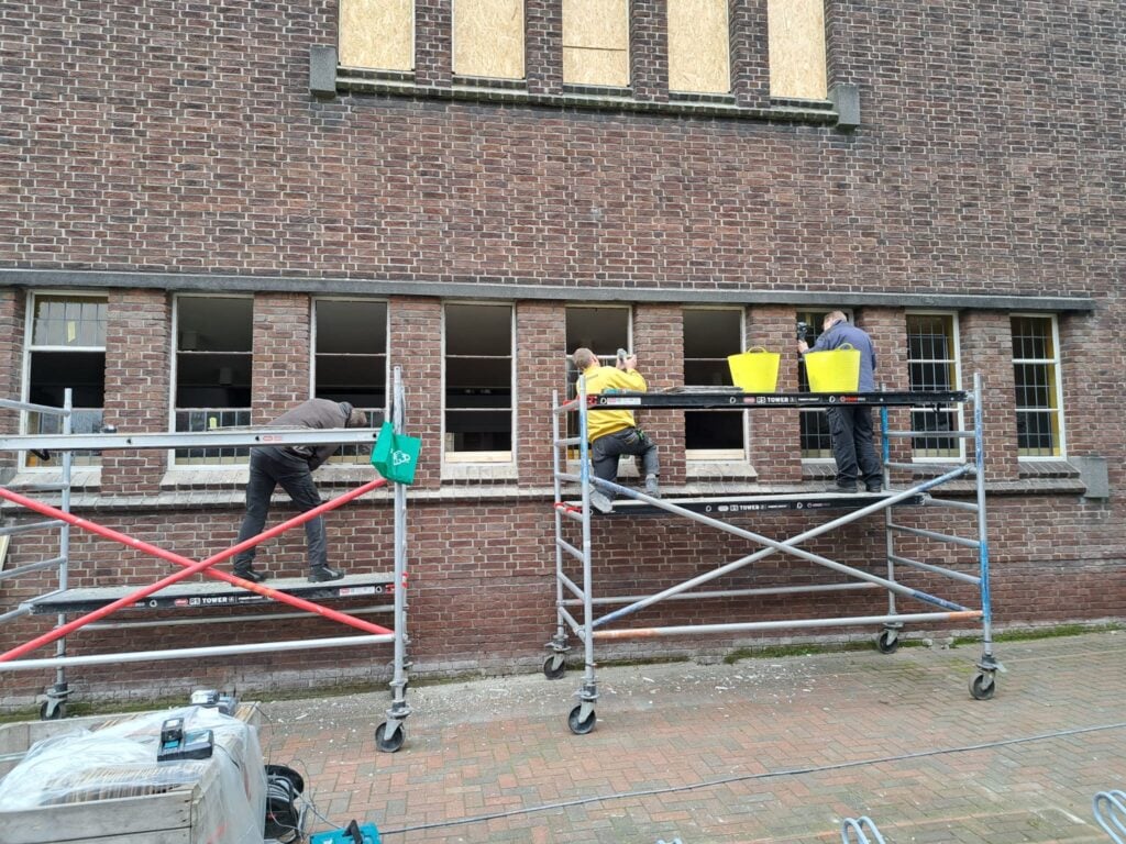 Project Gouda: stalen ramen en historisch glas in lood voor de Oranjekerk 6 Kerkramen vervangen Oranjekerk Gouda 4