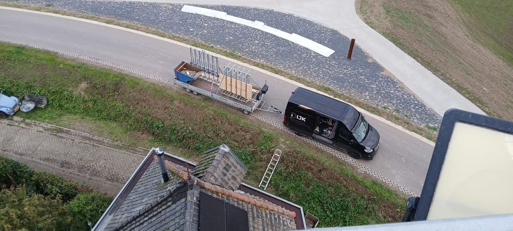 Restauratie Dikke Toren van Varik: plaatsing kerkramen 4 Dikke Toren van Varik plaatsing kerkramen 1